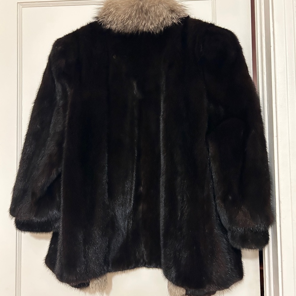 Mink - Picture 2 of 8